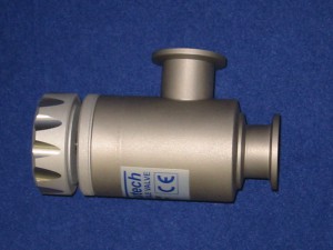 Vacuum angle valve